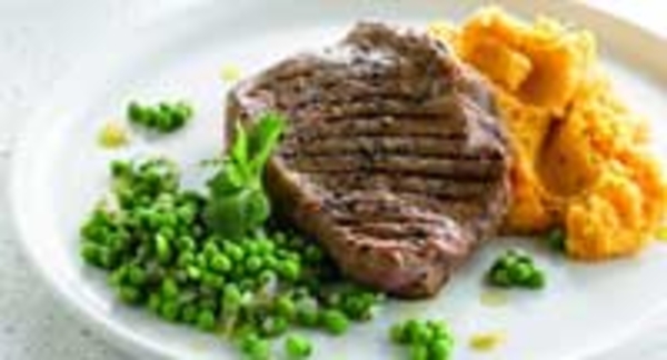 Aardappel-pompoenpuree met blauwschimmelkaas en entrecote