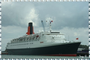 RMS Queen Elizabeth 2 (61)