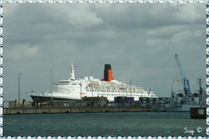 RMS Queen Elizabeth 2(44)