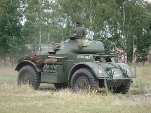 Staghound   37mm kanon    USA