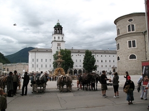 2c Residenzplatz  en klokkenspel