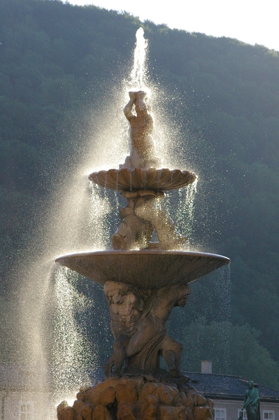 2c Residenzplatz  _Residenzbrunnen fontein