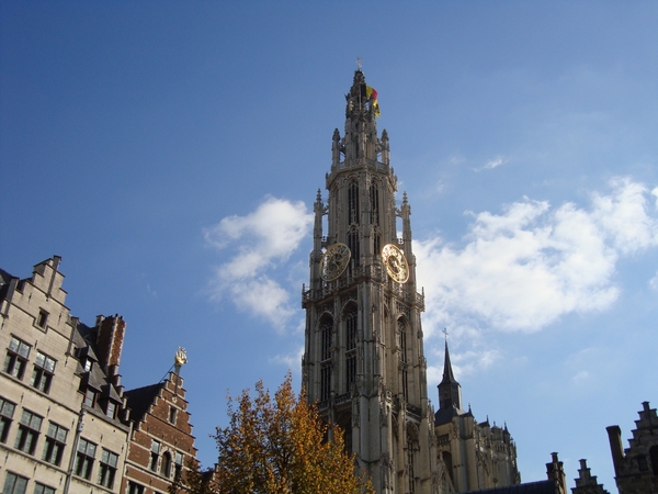 OLV kerk vanaf de Grote Markt