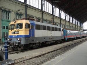 De V43 2250 in Budapest