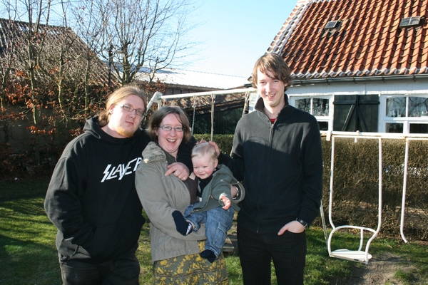 Met papa, mama en nonkel Jonas