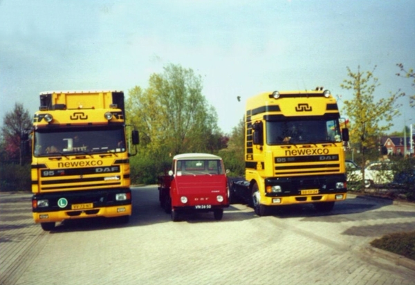 2x DAF + Pony