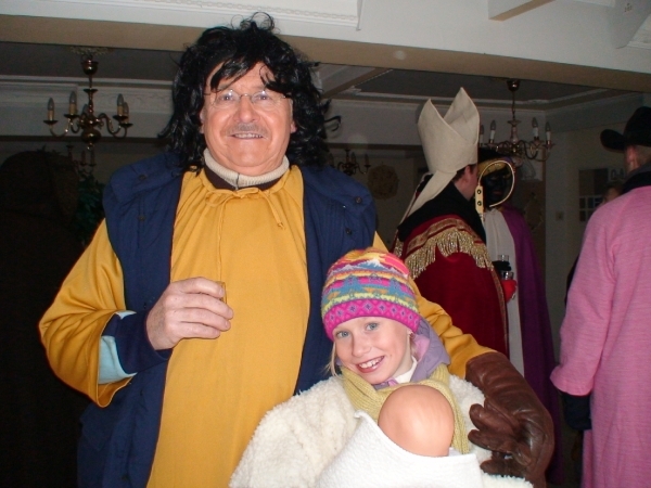 Herder opa gaat mee op stap