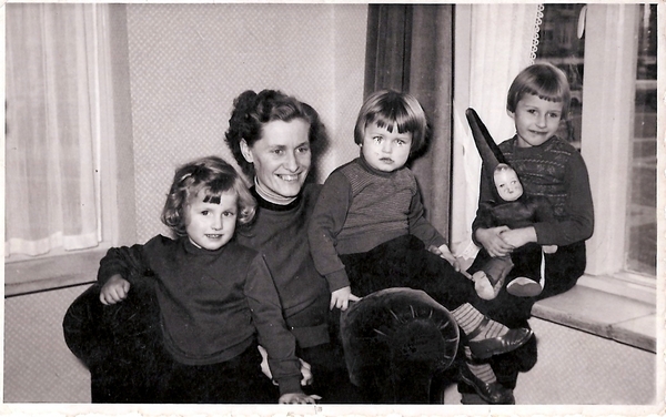 ma +dochters