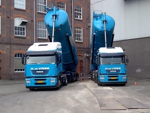 2 X Iveco