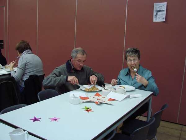 DSC05117 - na het bakken komt? Het eten!!!