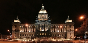 2c Nationaal museum _bij avond