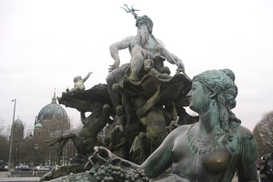 1a  De Alexanderplatz _Neptunus fontein