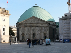 1b  Unter den Linden _ St.-Hedwigskathedrale