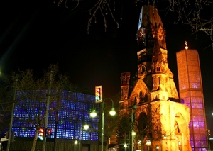 3b Kaiser-Wilhelm-Gedächtniskirche _by night