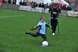 mats met steven Dufour voetbal