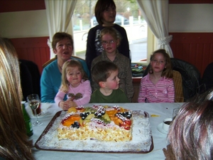 fam.feestje in geel