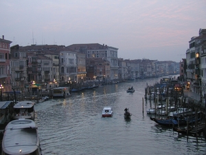 2a Venetie _Canal Grande _vanaf Rialtobrug