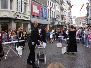 straatannimatie in de winkelstraat