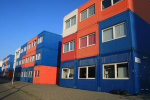 Woonblokken van containers (1)