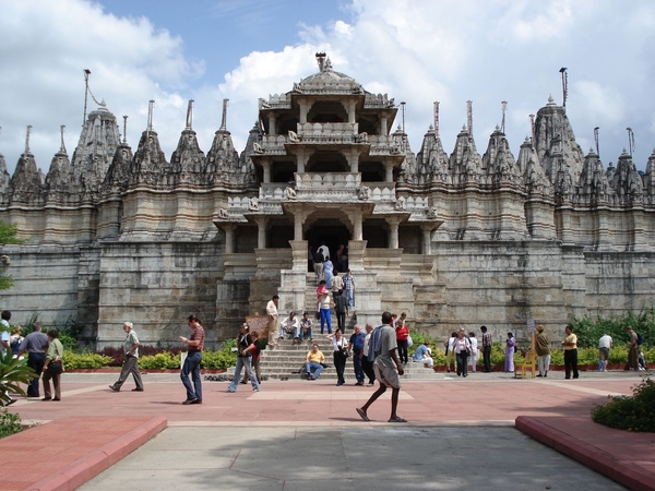 4c Ranakpur _Chaumukh tempel