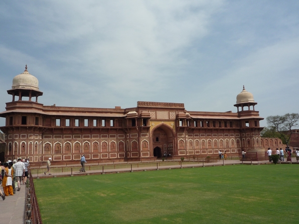 8b Agra Fort _P1030186