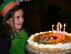 31 jan 2009 Liesel met taart bis
