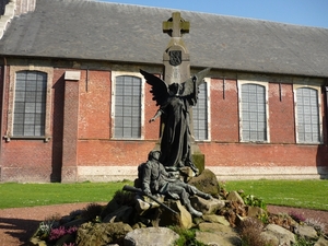 RUISELEDE monument voor de gesneuvelden