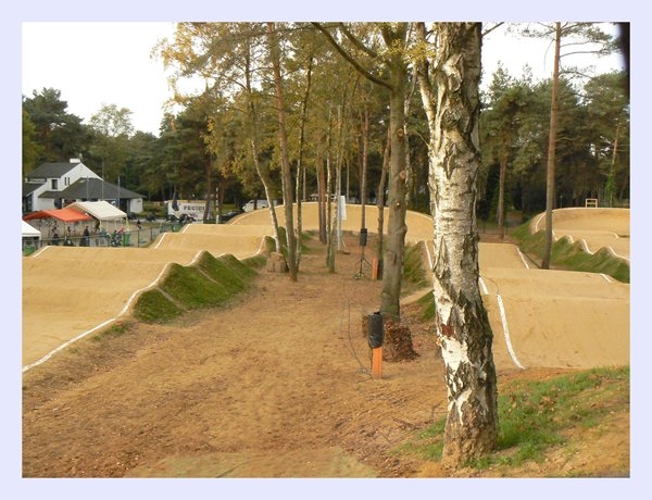 m_wedstrijd in zolder bmx  op26102008 (3)