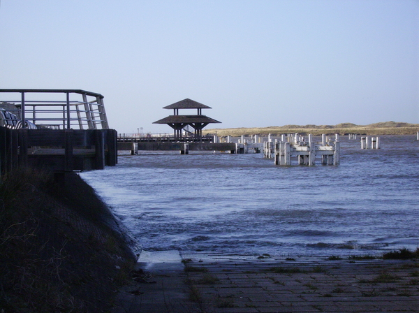 Langs de vaargeul, rustplaatsen en uitkijkplaats