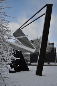 kunst in de sneeuw cobbenhagenpark tilburg