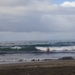wilde zee met lava zand