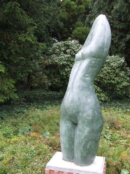 Beelden in arboretum Kalmthout