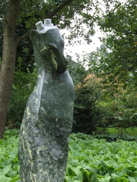 Beelden in arboretum Kalmthout
