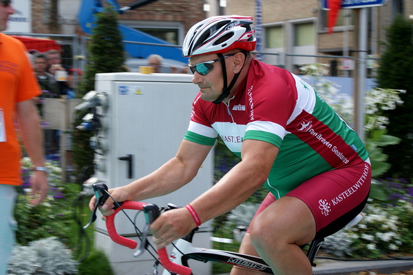 Natourcriterium-Diksmuide-2009-Oud wielergoden