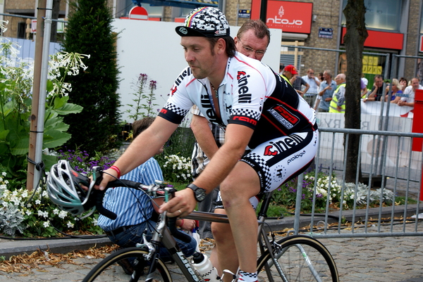 Natourcriterium-Diksmuide-2009-Oud wielergoden