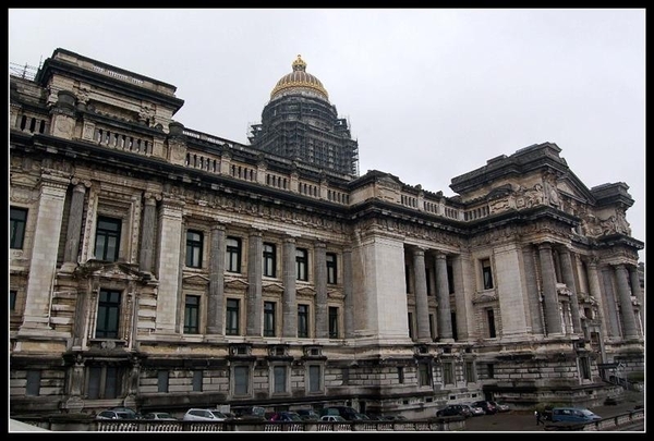 België Brussel 06 (Paleis van Justitie) (Large) (Medium)