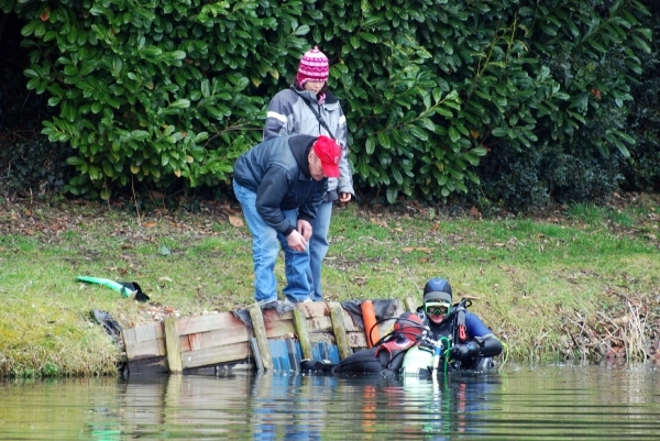 Duikers Aquapol bij visclub De Kodde (57)