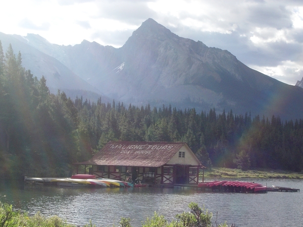 MALIGNE LAKE