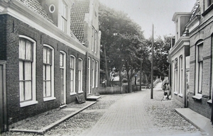 1930