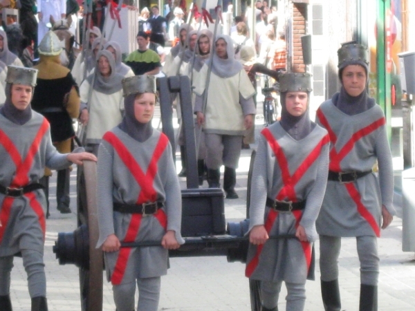 Halle Mariaprocessie 053