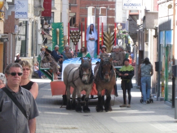 Halle Mariaprocessie 154