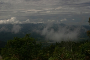 Himalaya in de wolken