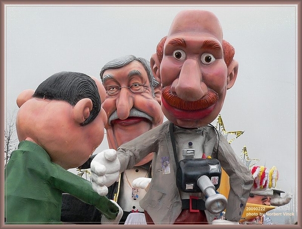 sized_sized_P1890847a cavalcade praalwagens