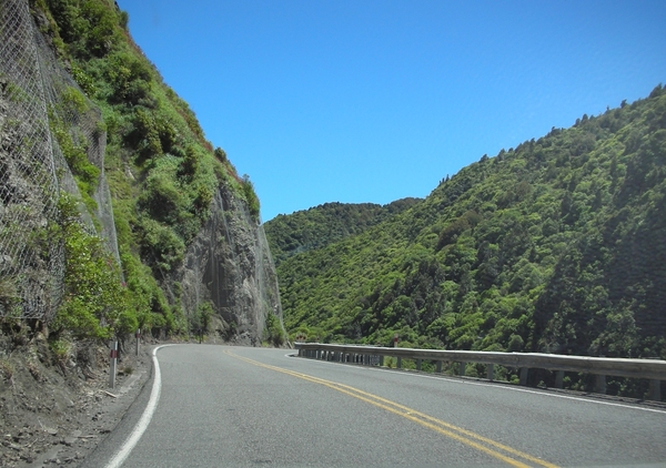 road tataka hill