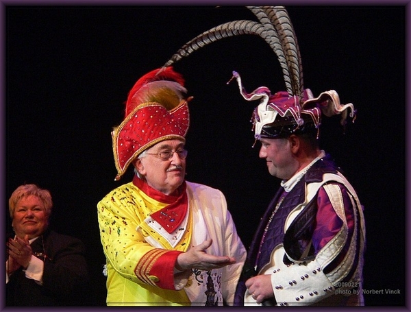 sized_sized_P1890770a raadzitting karnaval