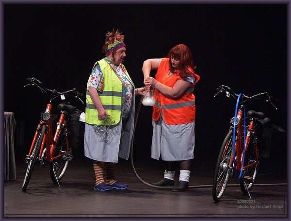 sized_sized_P1890775a raadzitting karnaval