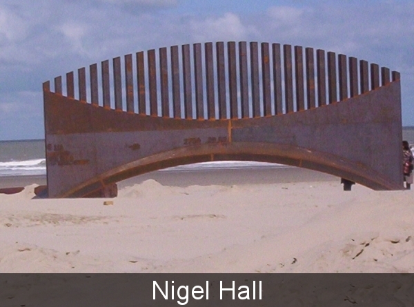 000_0032Nigel Hall