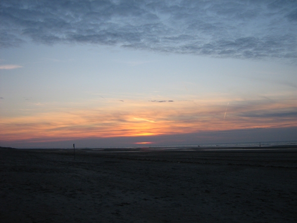 ONDERGAANDE ZON IN NIEUWPOORT