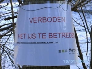 Jammer maar zo staat het nu eenmaal in het stedelijk reglement...