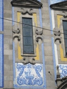 Azulejo als raaminkleding aan de Igreja de Sto. António dos Cong